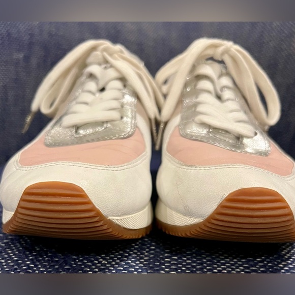 MICHAEL KORS Leather metallic sneakers. 🩷🩶🤍 - Picture 6 of 10